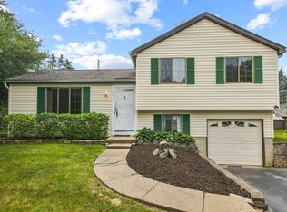 1991 Wolverhampton Rd, Powell, OH 43065