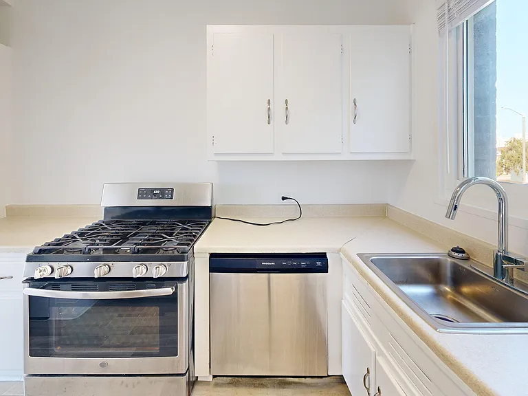 Parkmerced Apartments — Photo 121