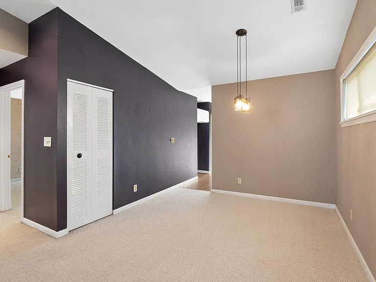 8920 Eager Rd — Photo 25