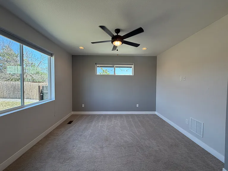2527 W Wesley Ave — Photo 26