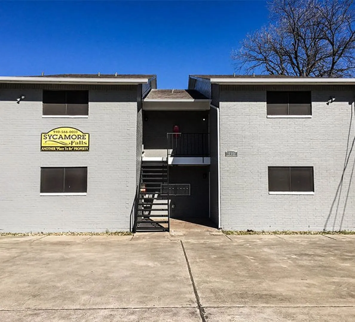 Sycamore Falls Apartments - 1 Bedroom/1 Bath — Photo 1