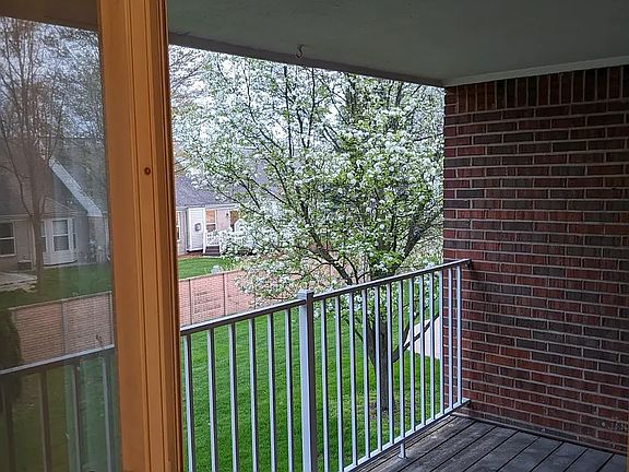 2nd image of 4278 Berkshire Dr