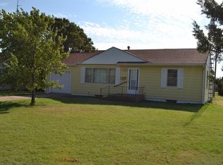321 S Main St, Russell, KS 67665