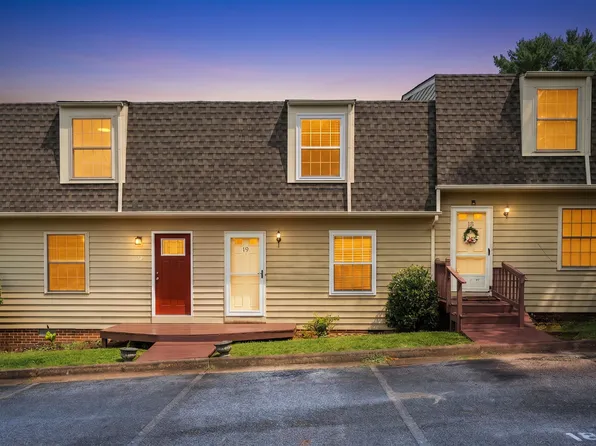 2333 Morris Mill Rd APT 19, Staunton, VA 24401