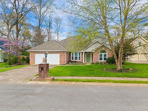 2nd image of 1621 Gunston Hall Rd