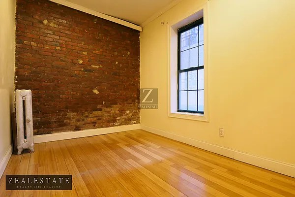 Rented by ZealEstate Group Inc | media 17