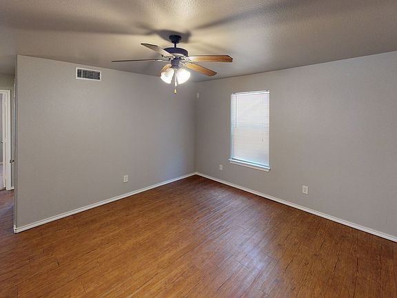 4th image of 2503-2505 W Prairie St