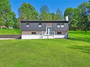 520 Reuschell Dr, Apollo, PA 15613