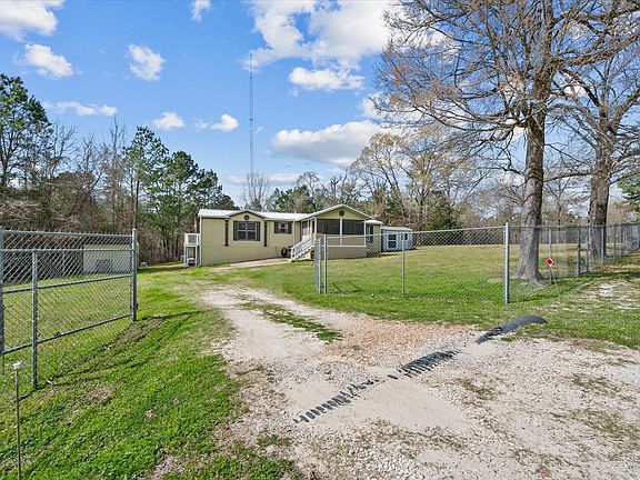 4th image of 4 Ripple Creek Dr