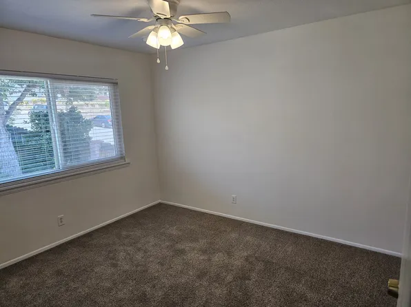 16503 Fairglade St #1, Canyon Country, CA 91387