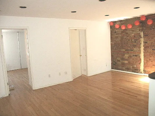 Rented by Nyrex | media 9