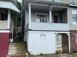 206 W Water St, Lansford, PA 18232