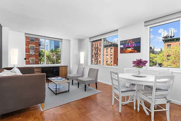 Sold by Sotheby's International Realty | media 1