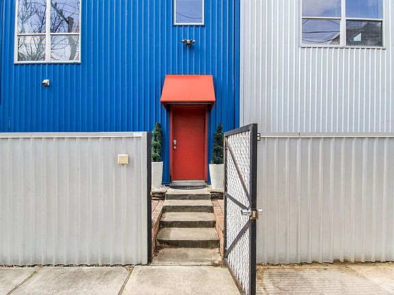 Gated entry with street parking right out front