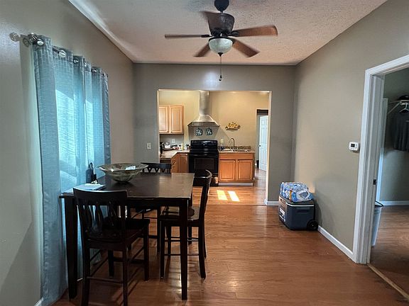4th image of 1616 Tazewell Ave SE