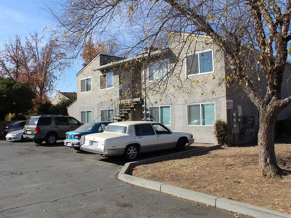 1st image of 1340 Hobart Dr