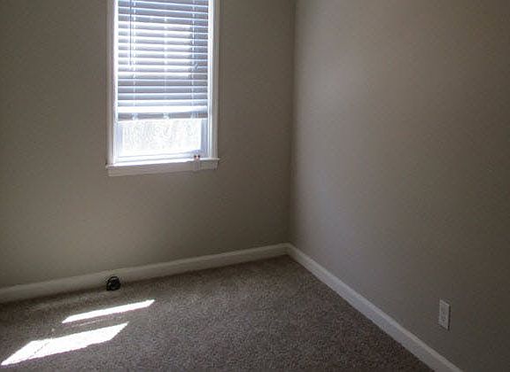 5th image of 413 Park Dr