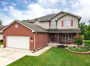 610 High Grove Dr, Minooka, IL 60447