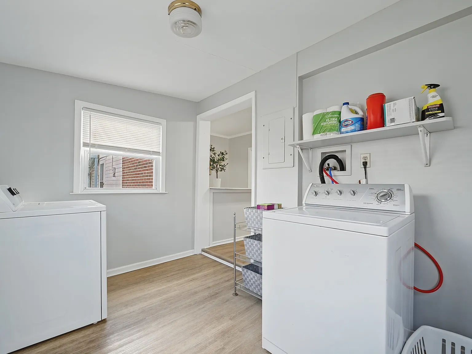 3 bed, 1.5 bath, 1333 sqft, $3,000 — Photo 4
