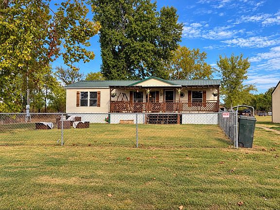 2nd image of 10549 W Perry Rd