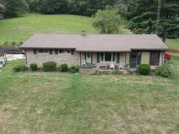 6982 Canal Rd NE, Dover, OH 44622