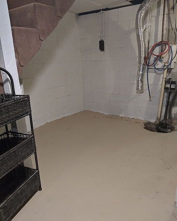 2nd image of 1722 Andrew St