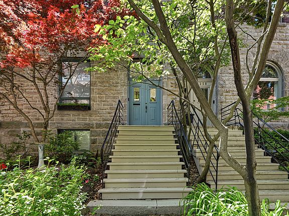 2nd image of 254 Olivier Ave