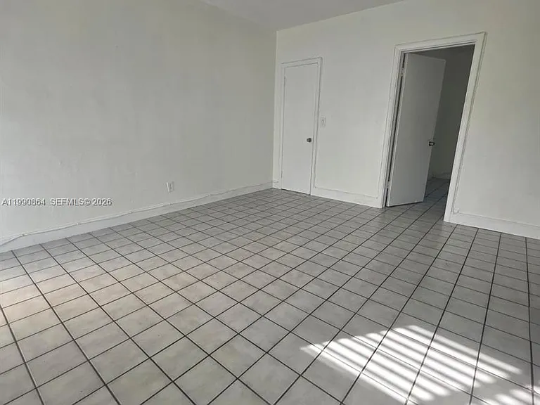 7155 Rue Notre Dame #9 — Photo 11