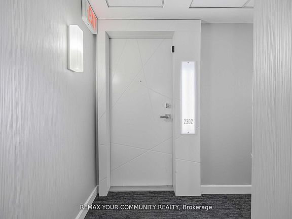 3rd image of 14 York St #2302