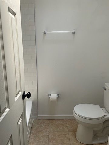 2nd image of 532 Lloyd St Floor 2