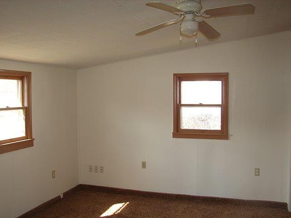 3rd image of 614 N Clay Ave