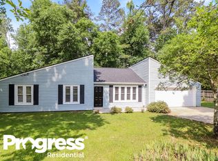 132 Riverchase Dr, Woodstock, GA 30188