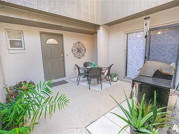 2nd image of 122 Teriwood St