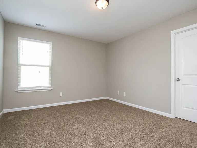 39 Hamilton Blvd NW — Photo 11