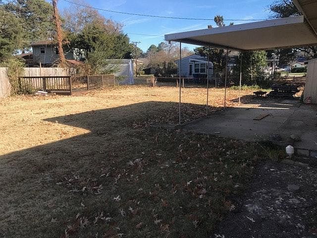 2nd image of 1836 Mable Ln
