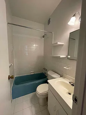 Rented by REAL New York | media 11