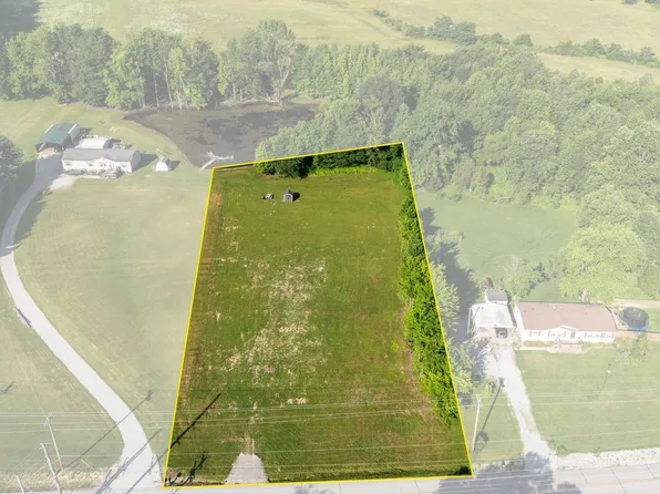 24611 Mahan Rd, Marysville, IN 47141