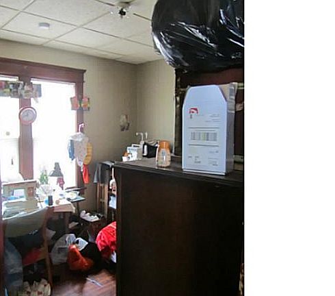 3rd image of 816 Park St