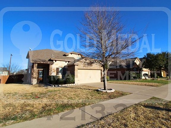 2nd image of 6806 Golden Oak Ln