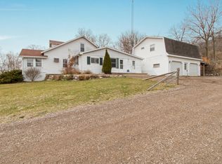 W2892 Krueger Rd, Lake Geneva, WI 53147
