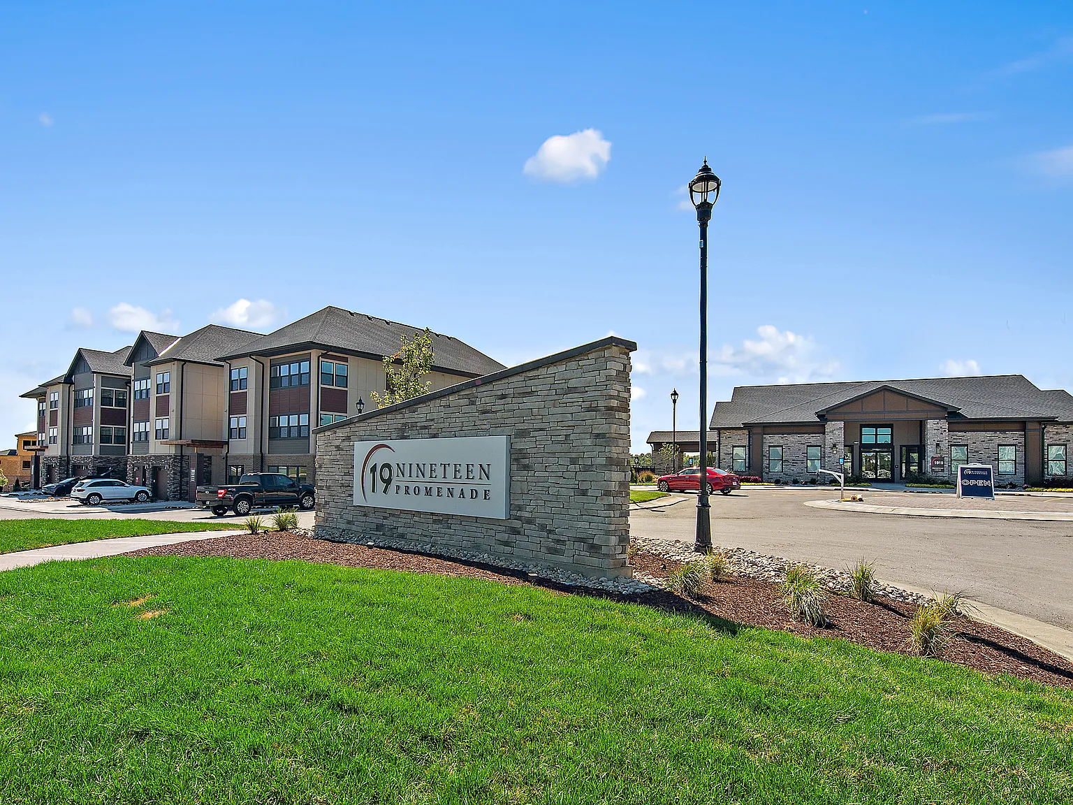 19Nineteen Promenade — Photo 1