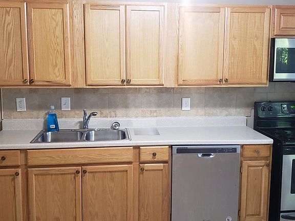 5th image of 1922 Arwell Ct
