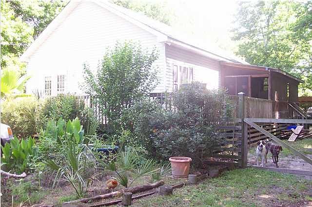 2nd image of 5030 Manor Dr