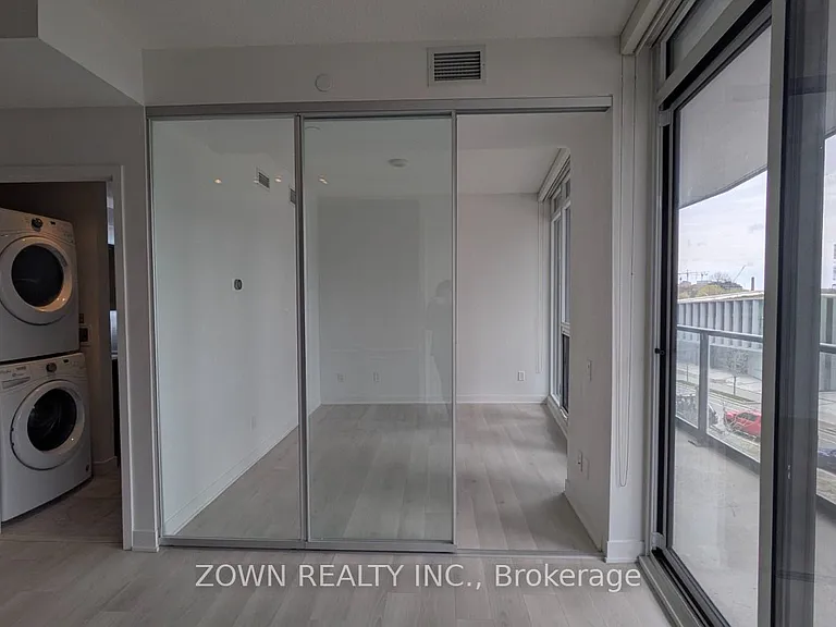 90 Queens Wharf Rd #302 — Photo 2