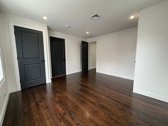 5th image of 39 Endicott St APT 6