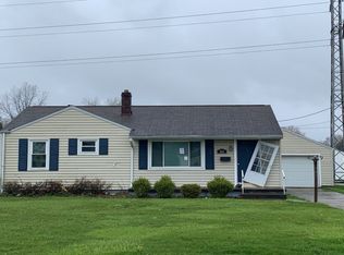 903 Garfield St, Struthers, OH 44471