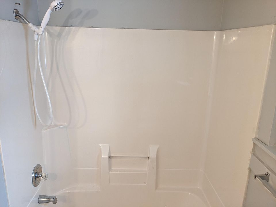 1st image of 614 2nd Ave S #614