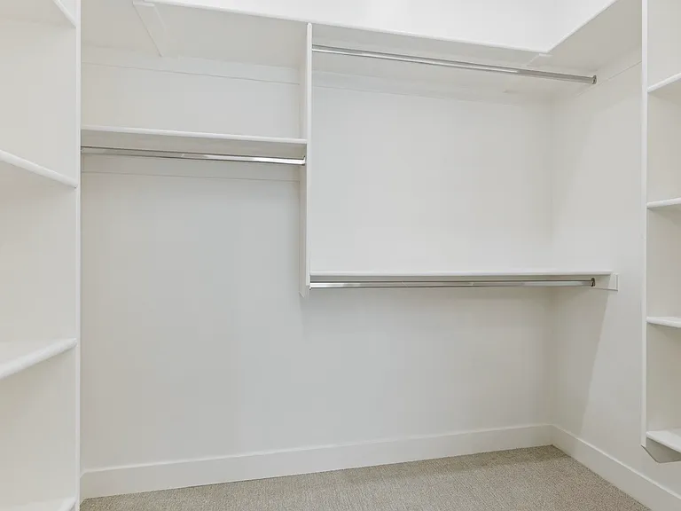 458 N 250 E — Photo 16