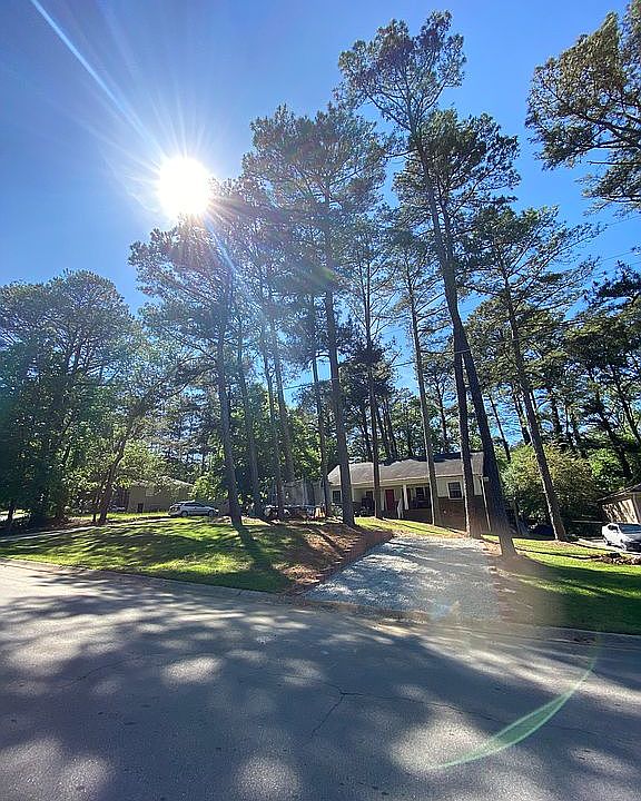 1st image of 4929 Valley Dale Dr