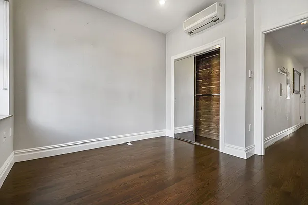 Rented by Compass | media 14